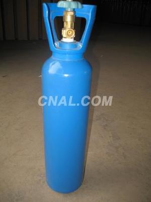 專業(yè)生產(chǎn)7升氧氣瓶與氮?dú)馄俊綎|省建設(shè)高壓容器有限公司產(chǎn)品解析